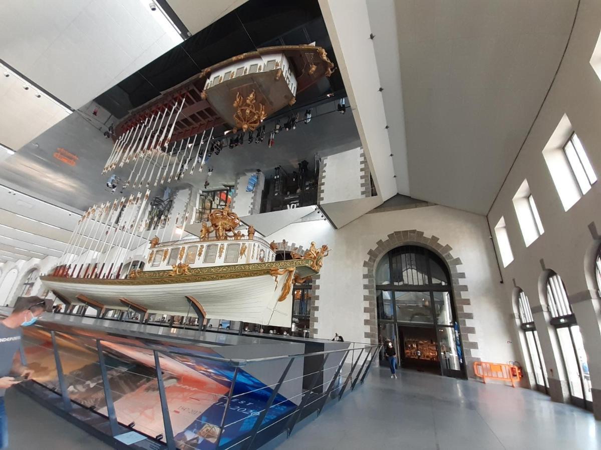 Urban Chic 44 M2 Apartment Brest Luaran gambar